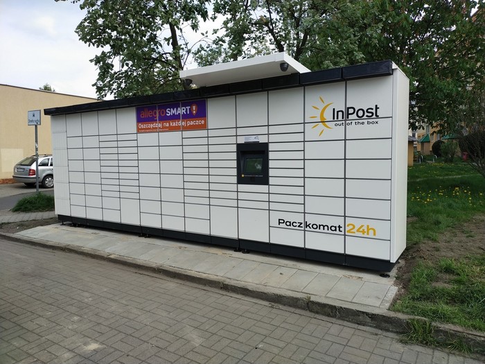 Paczkomat WRO267M Przy klatce schodowej nr 8