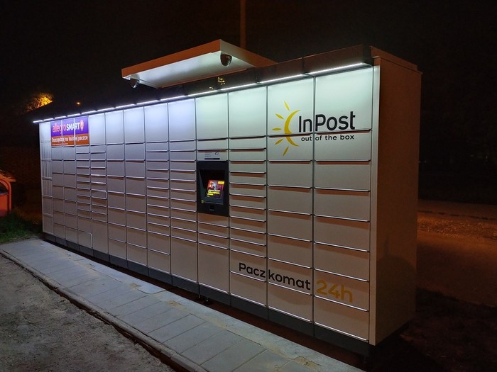Parcel Locker WRO269M Przy klatce schodowej nr 37