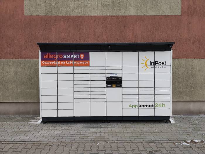 Поштомат WRO36BAPP Na szczycie budynku