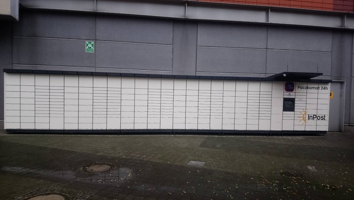 Paczkomat WRO38M Przy Pasażu Grunwaldzkim