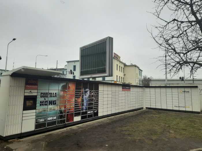 Поштомат WRO69M Naprzeciwko Apteki Silesia