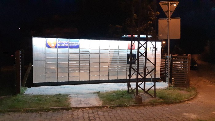 Paczkomat WRO81M Przy sklepie Żabka