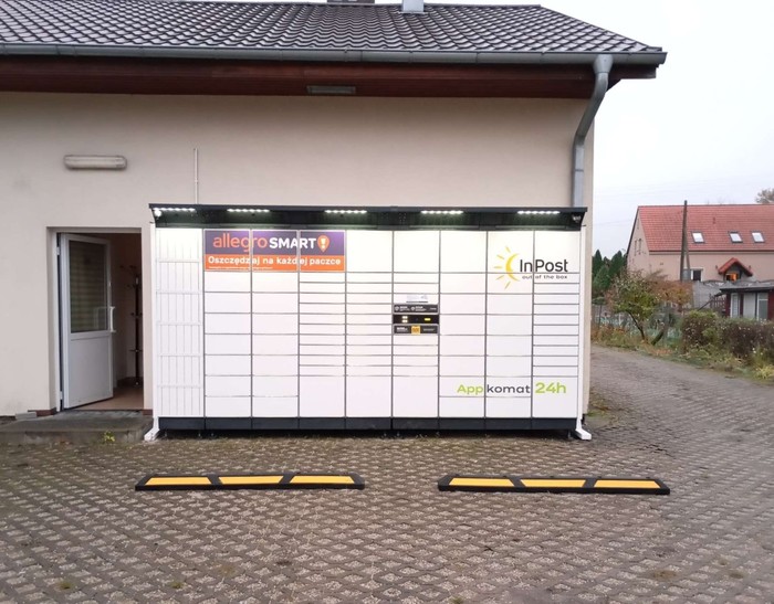 Paczkomat WRZH01BAPP Przy świetlicy wiejskiej,