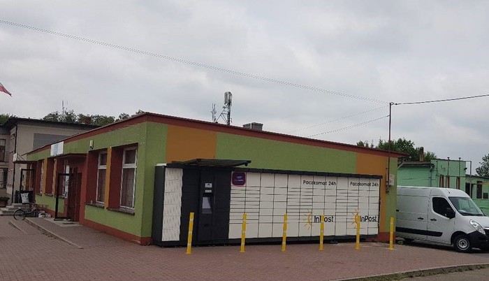 Paczkomat WWK01A Przy sklepie wielobranżowym