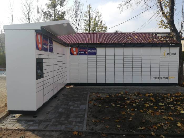 Paczkomat WYR01M Przy firmie LETROB