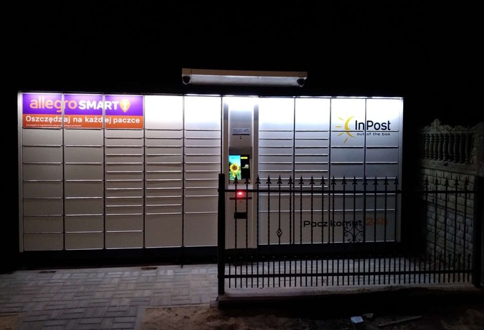 Parcel Locker WYSZ01A Przy sklepie spożywczym