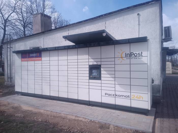 Parcel Locker XBE01M Przy sklepie spożywczym