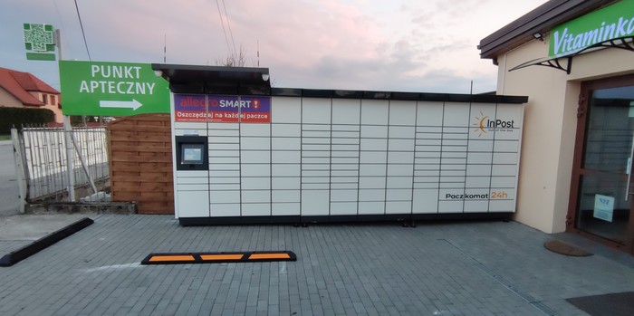 Paczkomat XED01M Punkt apteczny Vitaminka
