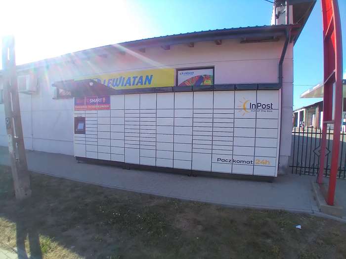 Paczkomat XKK01M Przy sklepie Lewiatan