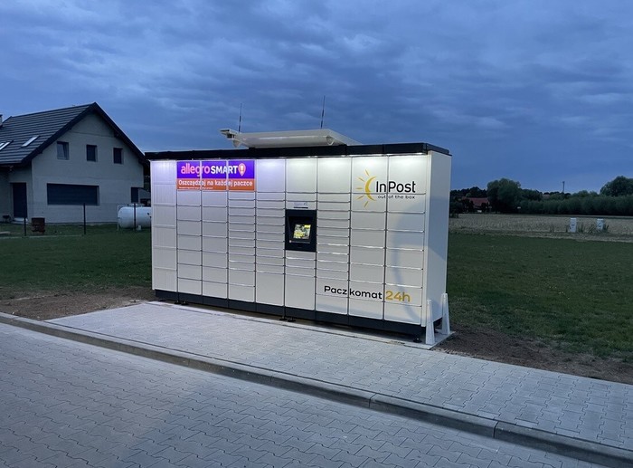 Paczkomat XKO01M Market Dino