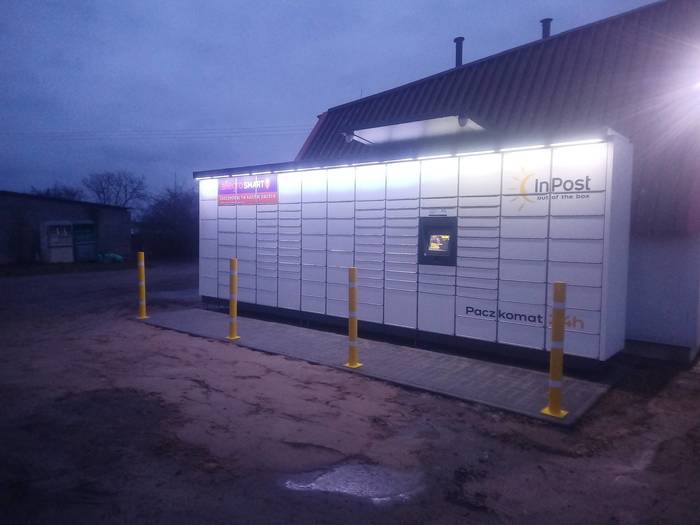 Paczkomat XNK01M Przy markecie Grosik