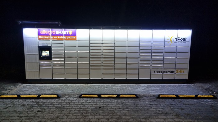 Parcel Locker XPN01M Przy ośrodku zdrowia