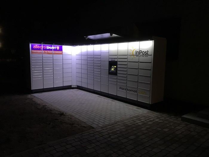 Parcel Locker XRD01M przy sklepie odido