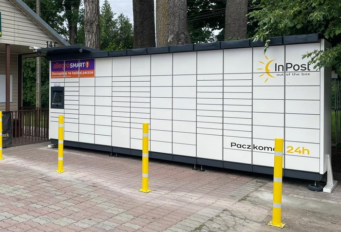 Paczkomat XYI01M Przy sklepie Spożywczym