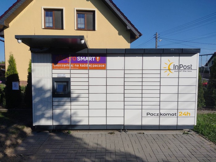 Paczkomat YWO01M topta.pl wojska Szkolna