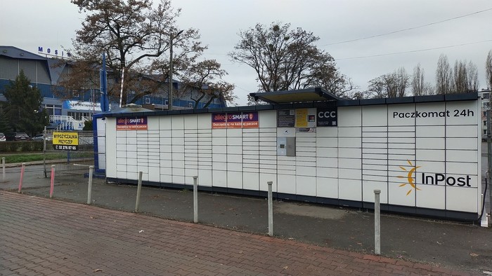 Paczkomat ZAB03N Na parkingu strzeżonym