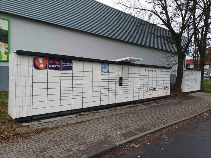 Paczkomat ZAB06N Przy markecie Stokrotka