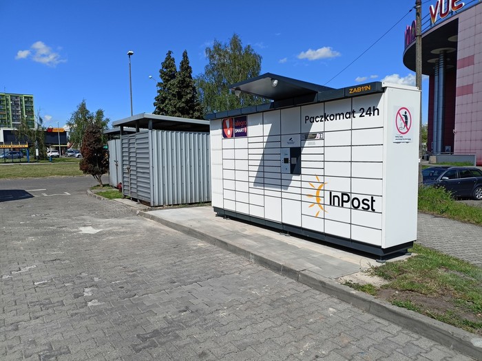 Paczkomat ZAB11N Na stacji paliw BP