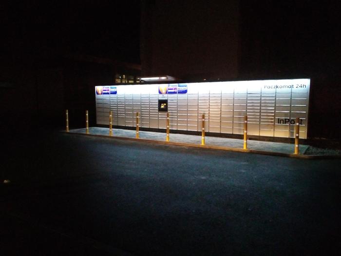 Paczkomat ZAB14M Na parkingu sklepu Lidl