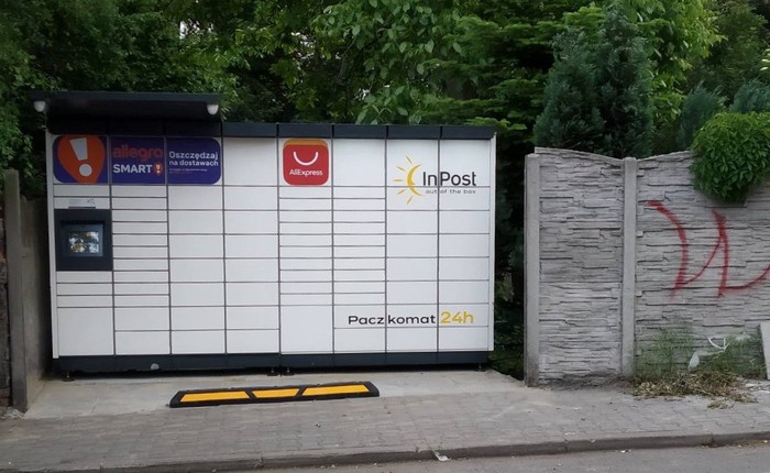 Paczkomat ZAB16M Posesja prywatna ul. Sienkiewicza