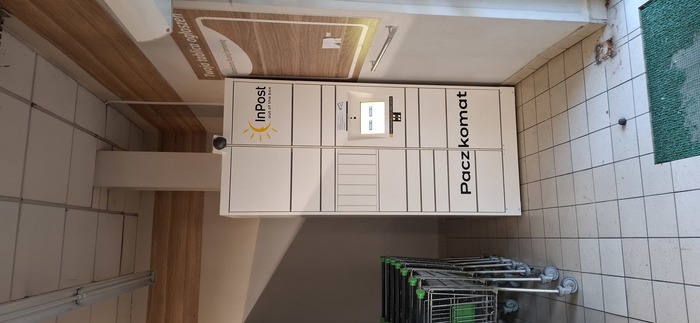 Paczkomat ZAM02HP W środku Lewiatana