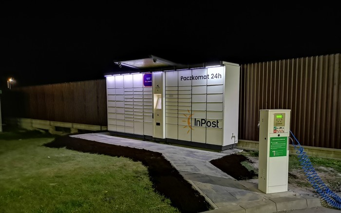 Paczkomat ZAM04A Na stacji paliw BP