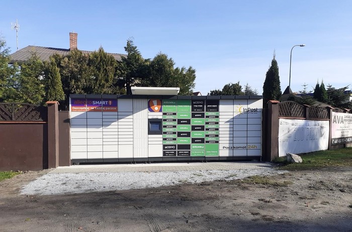 Paczkomat ZAR14M na terenie prywatnej posesji