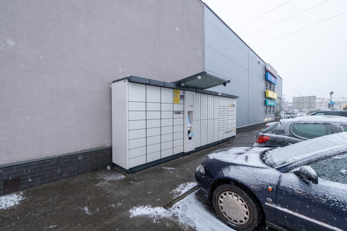 Paczkomat ZBA03AP Przy drogerii Rossmann