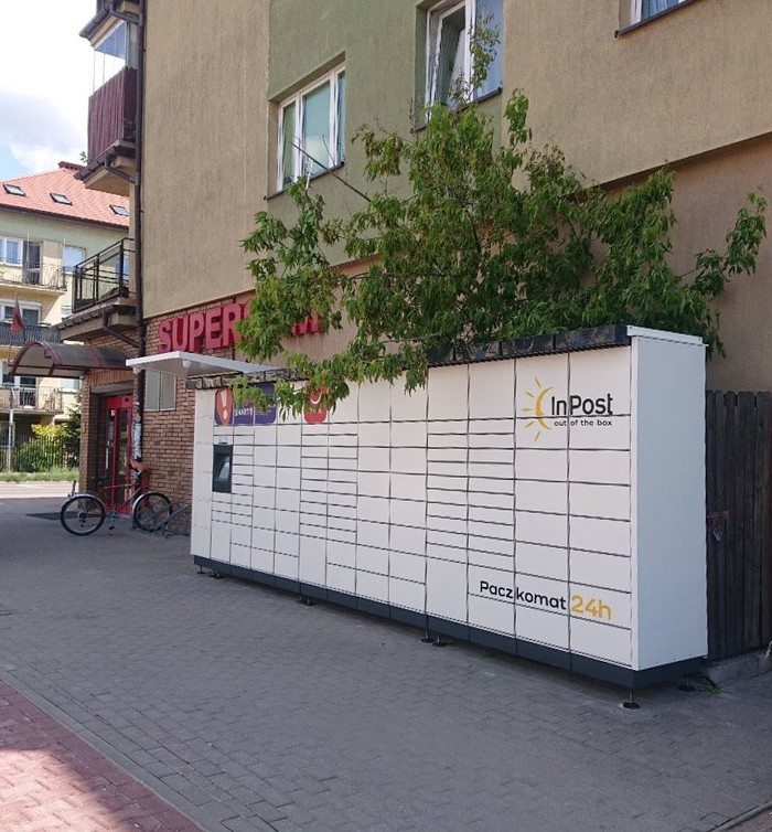 Paczkomat ZBA03M Przy sklepie Stokrotka