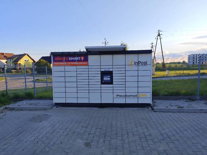 Paczkomat ZBL04M Na terenie myjni