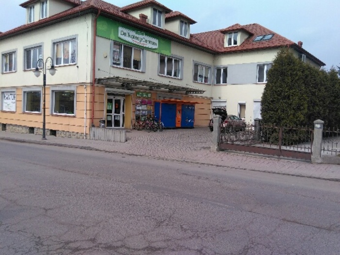 Paczkomat ZBN01G Przy sklepie Delikatesy Centrum