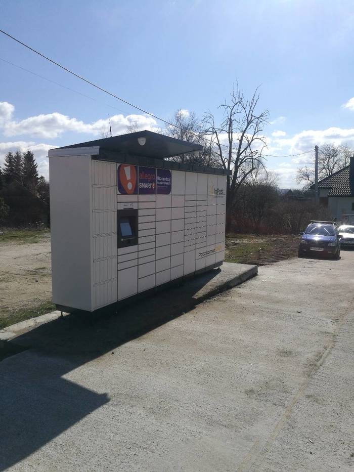 Paczkomat ZBN01M Przy sklepie spożywczym Lewiatan