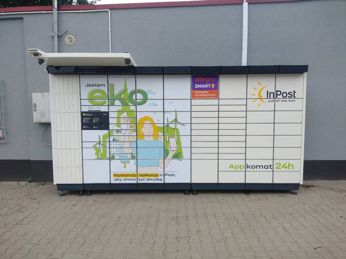 Parcel Locker ZBO01APP przy sklepie