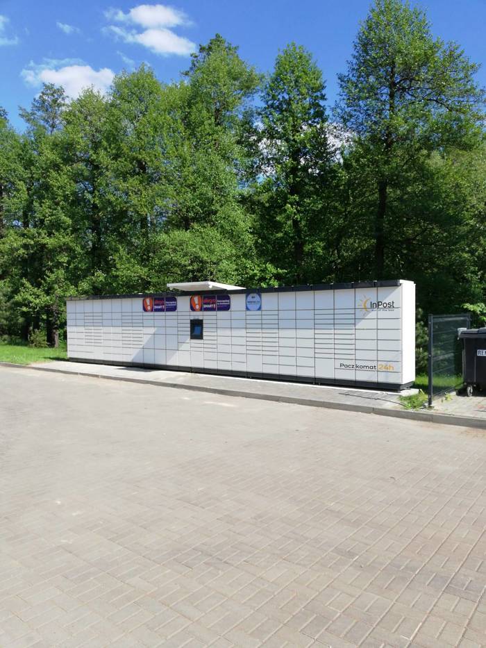Paczkomat ZBS01M Przy sklepie Mueller Janoszka