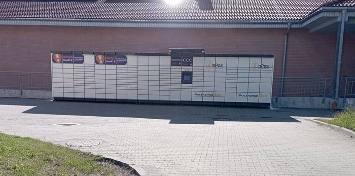 Paczkomat ZCN02M Wzdłuż rampy rozładunkowej
