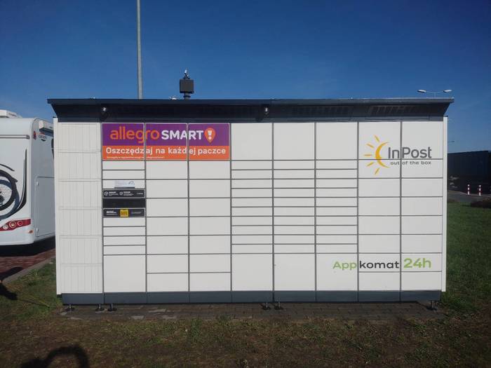 Paczkomat ZDA02BAPP Przy Centrum Handlowym
