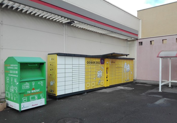 Paczkomat ZGO04A Przy Centrum Handlowym Auchan