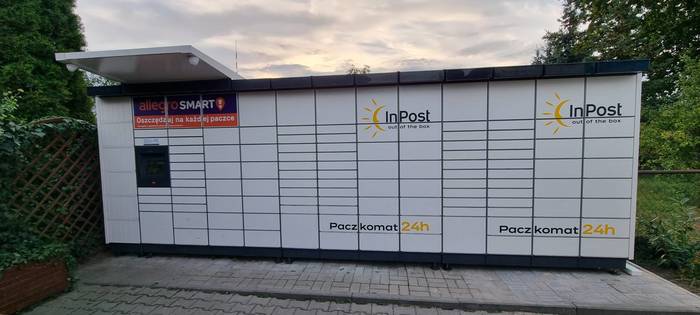 Paczkomat ZGO15M przy markecie Haden