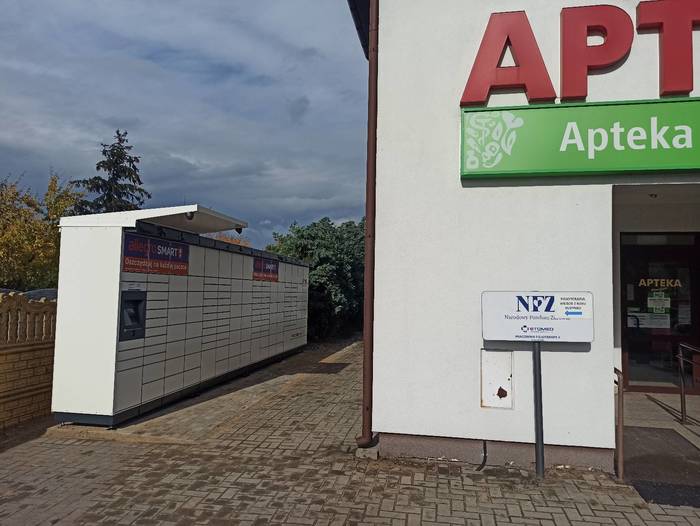 Paczkomat ZGR03M Przy Aptece Familijnej.