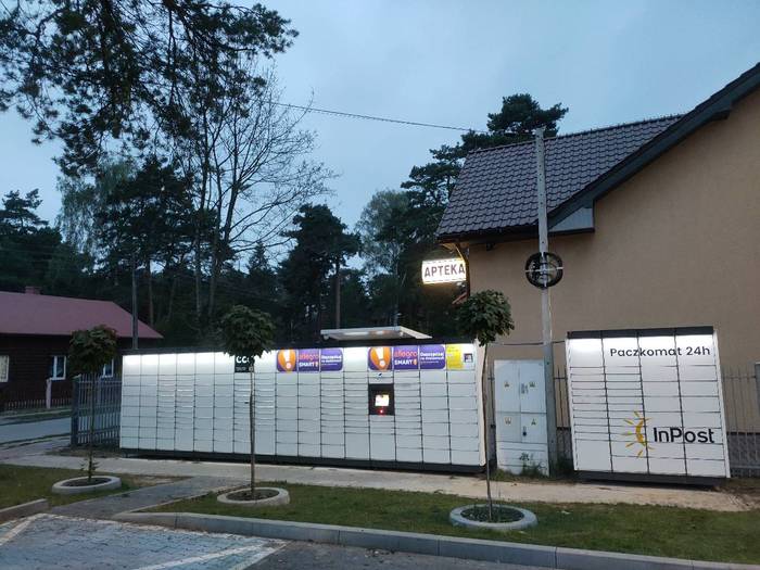 Paczkomat ZLE01M Lewiatan Żarki Letnisko