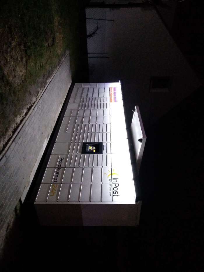 Parcel Locker ZLH02M Przy fotografie
