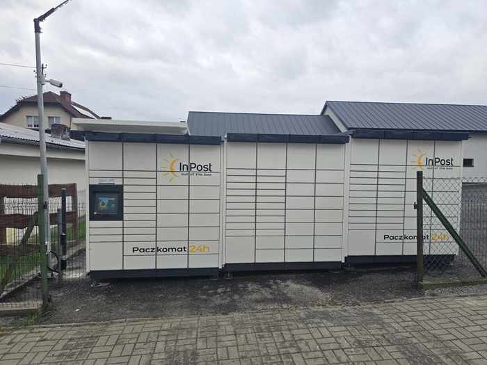 Paczkomat ZLPA02M przy Hausmontage