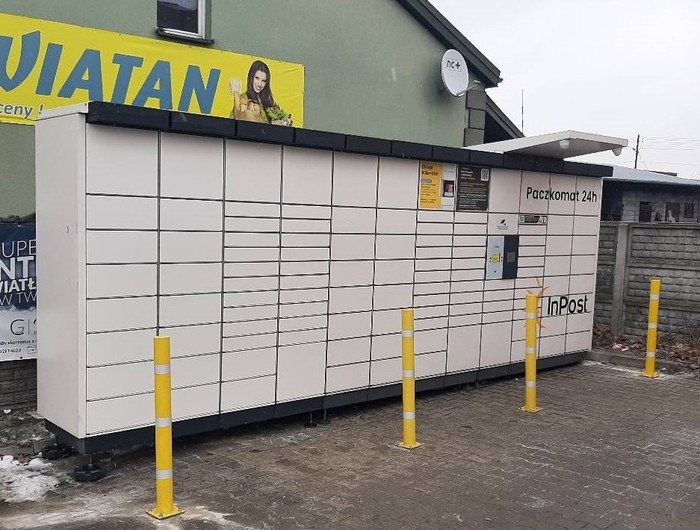 Paczkomat ZRN01N Przy sklepie Celmarket