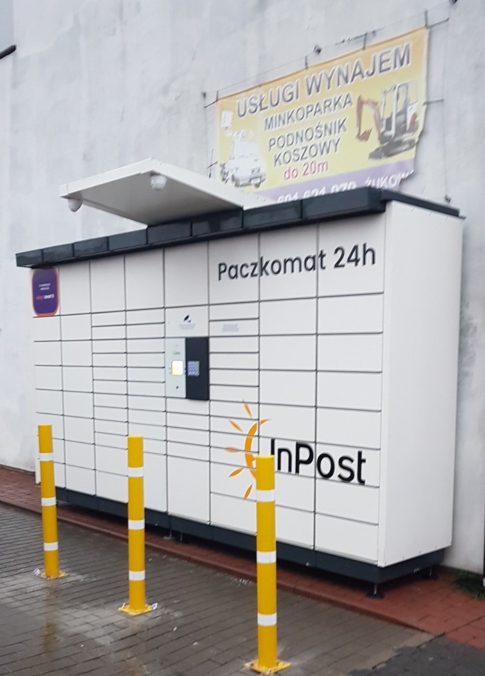 Parcel Locker ZUK02N Przy stacji paliw Generon
