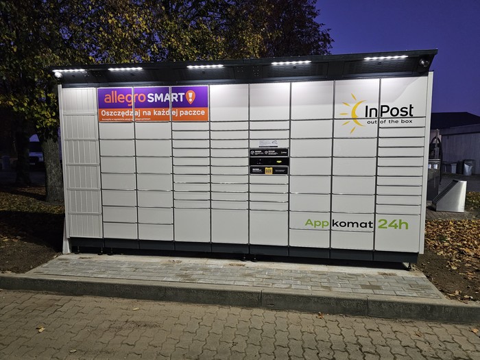 Parcel Locker ZUR01BAPP Na stacji MOL
