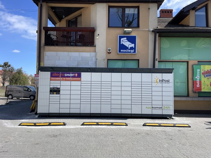 Поштомат ZWE01BAPP Przy sklepie Delikatesy Centrum
