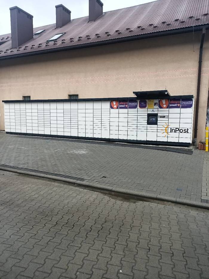 Paczkomat ZWJ01M Za sklepem Zajda Market